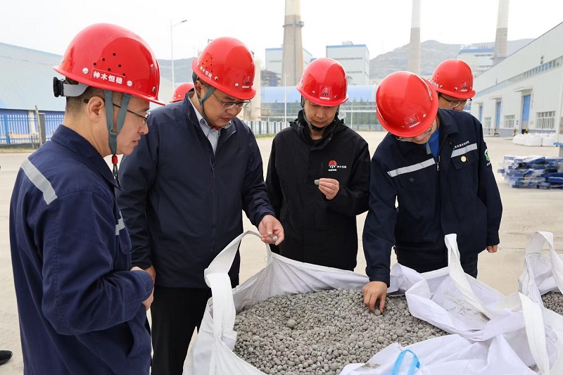 郭正亮到神木恒穩公司調研指導工作