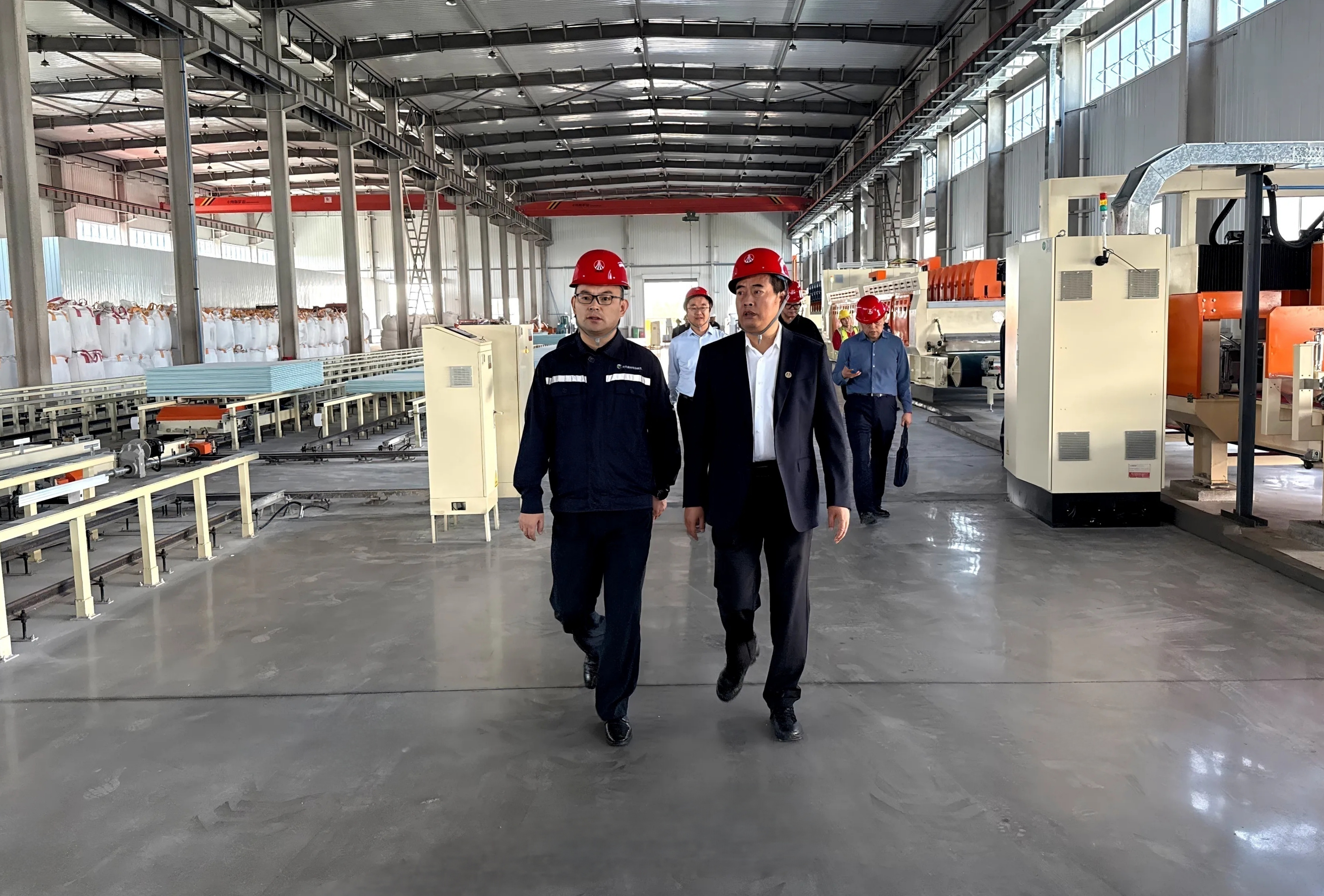 周紅到韓城昇隆公司、龍門綠碳公司調研督導工作