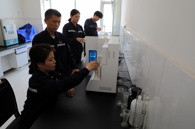 化“廢”為寶 破局攻堅——富平公司成功實現燃煤爐渣大規模替代粘土配料